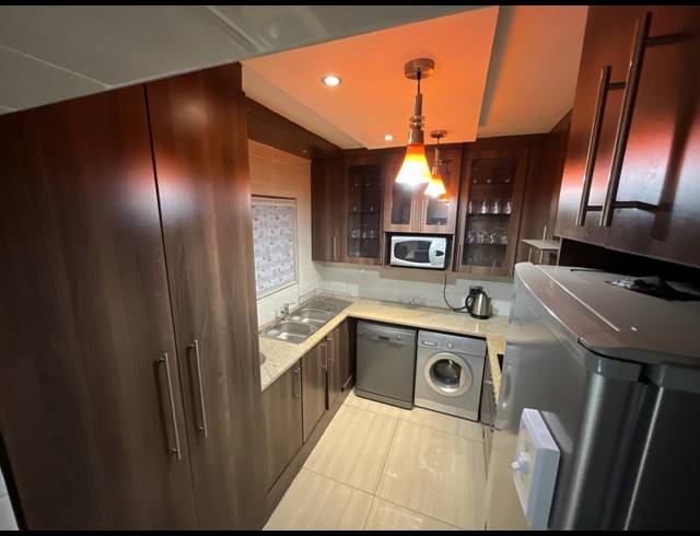 3 BEDROOM TOWNHOUSE FOR SALE IN ABRAHAMSRUST
